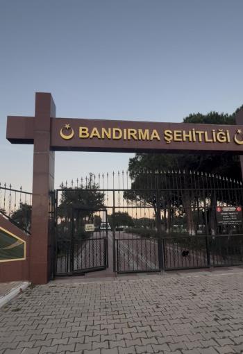 Vatan Size Minnettar: Öğrencilerimizden “Aziz Şehitlerimize Saygıyla” Projesi